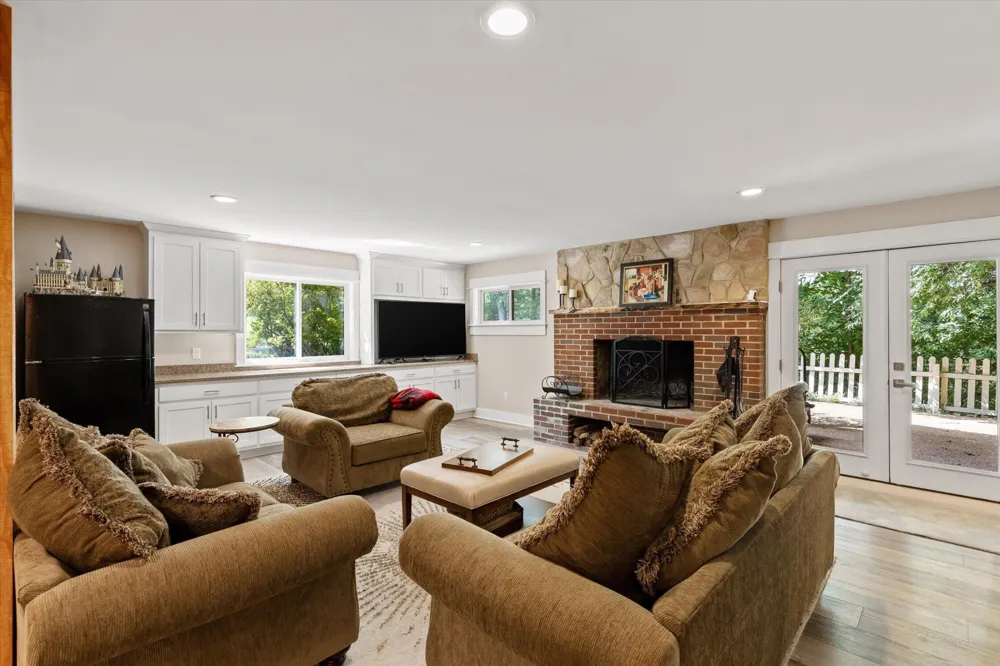 1910 Mcdade Lane Chattanooga, TN 37405
