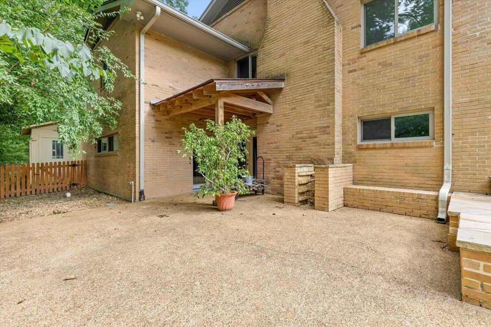 1910 Mcdade Lane Chattanooga, TN 37405
