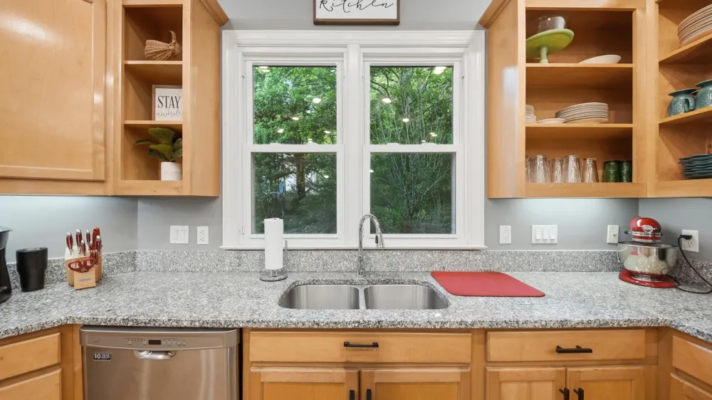 2928 Blue Teal Lane Signal Mountain, TN 37377