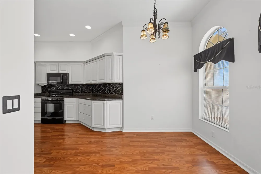 556 KINGSTON WAY The Villages, FL 32162