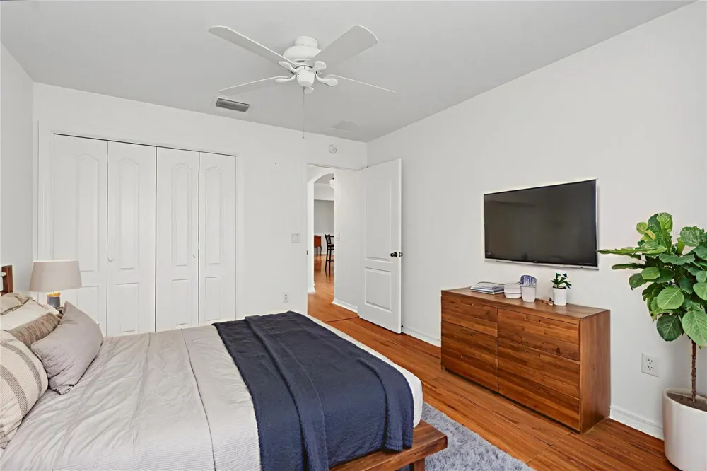 556 KINGSTON WAY The Villages, FL 32162