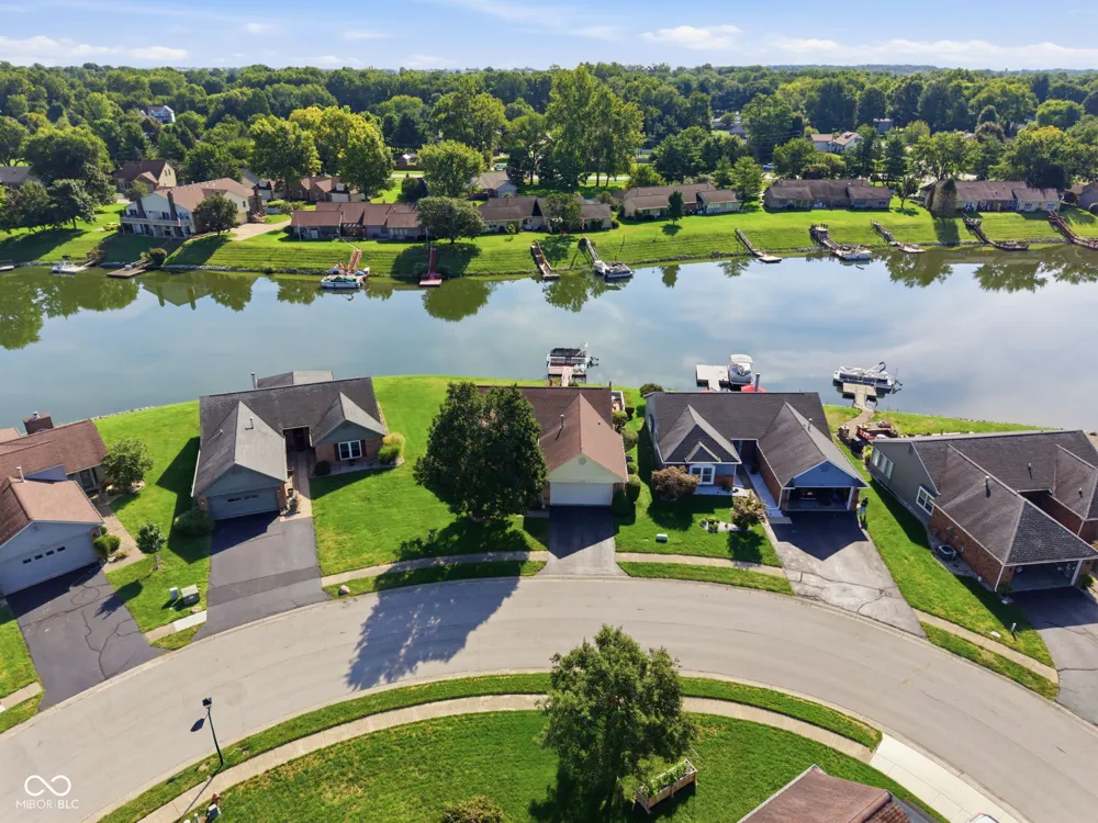 5747 Cross Bridge Way Plainfield, IN 46168