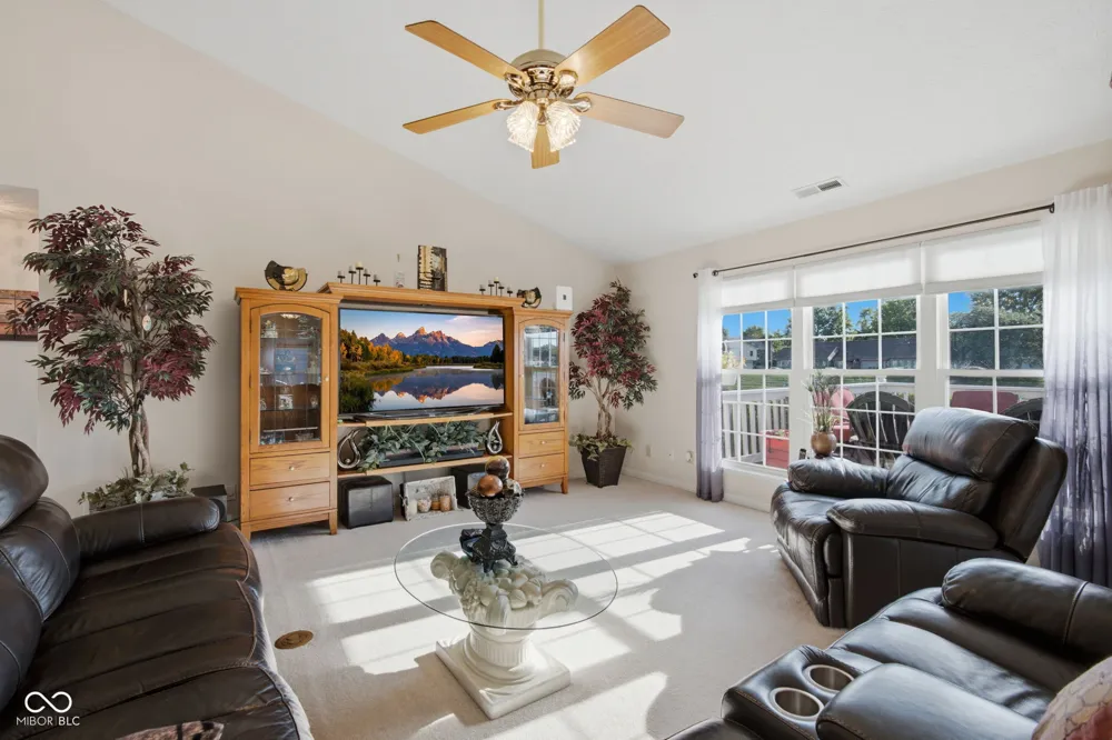 5747 Cross Bridge Way Plainfield, IN 46168