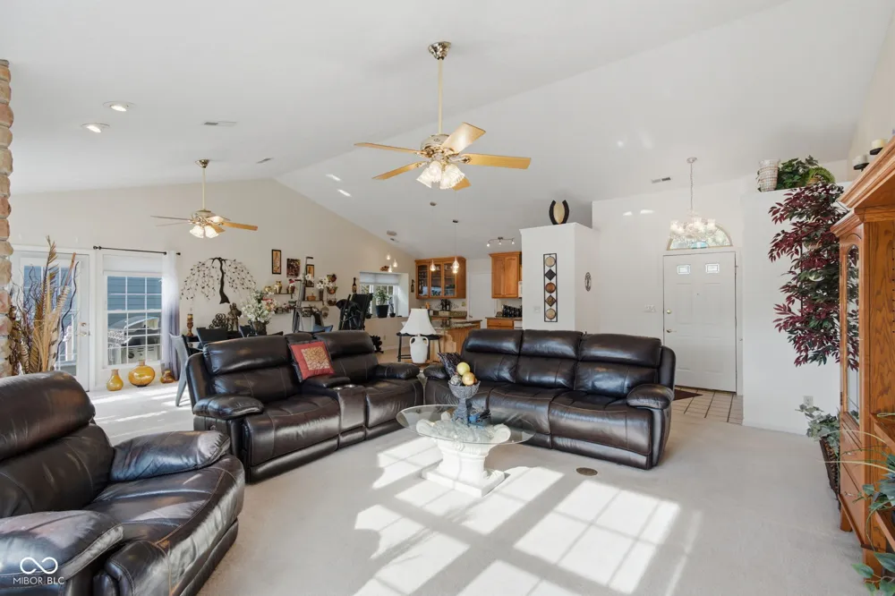 5747 Cross Bridge Way Plainfield, IN 46168