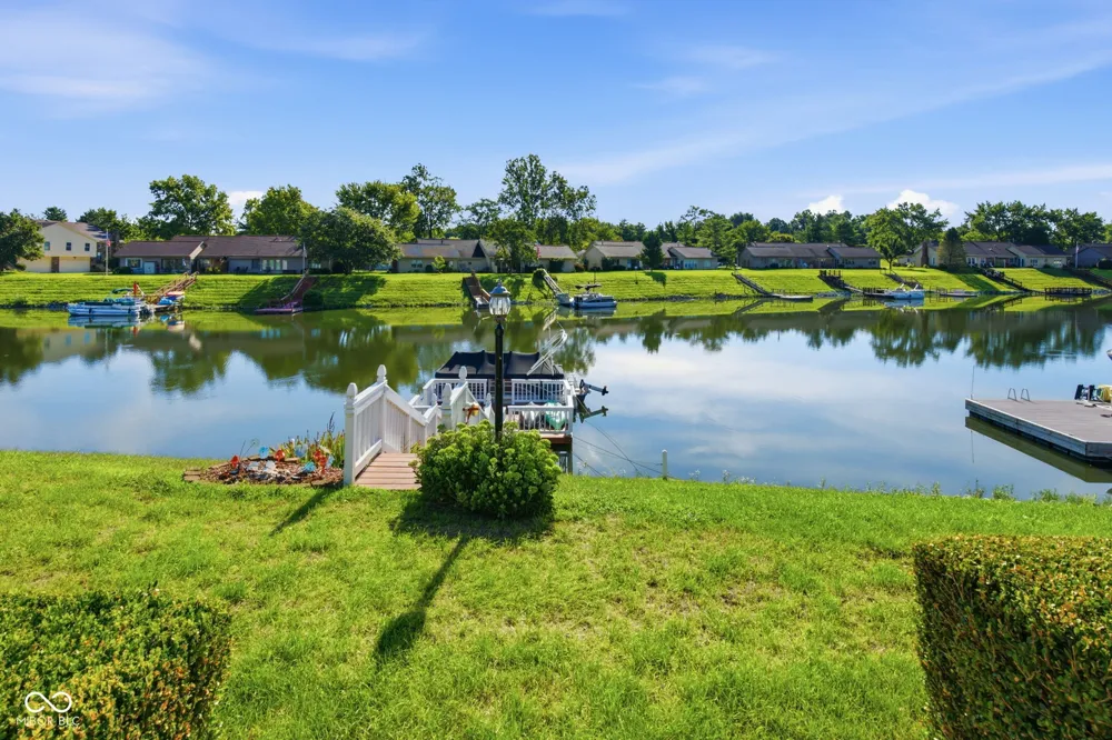 5747 Cross Bridge Way Plainfield, IN 46168