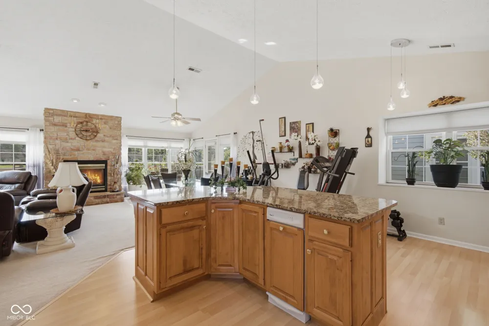 5747 Cross Bridge Way Plainfield, IN 46168