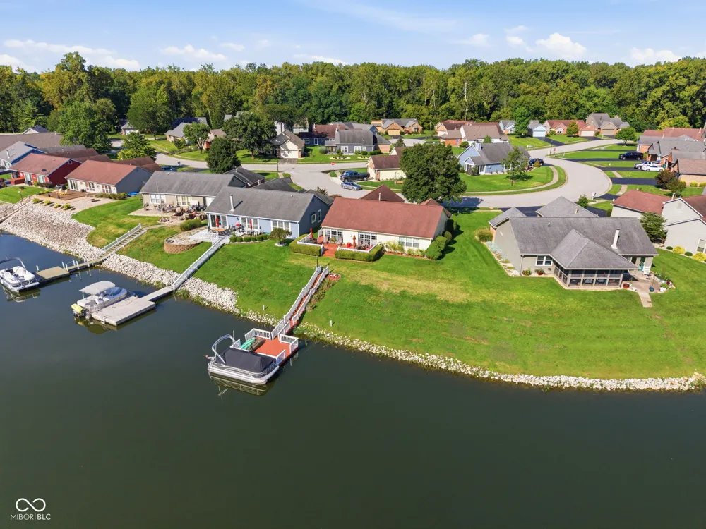 5747 Cross Bridge Way Plainfield, IN 46168