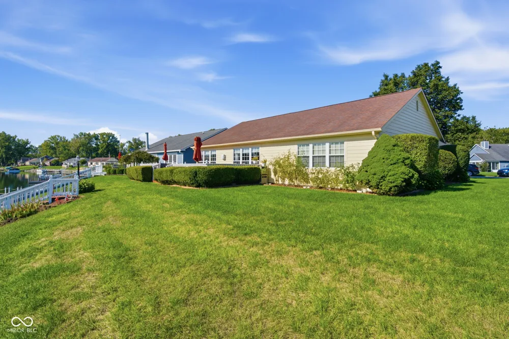 5747 Cross Bridge Way Plainfield, IN 46168