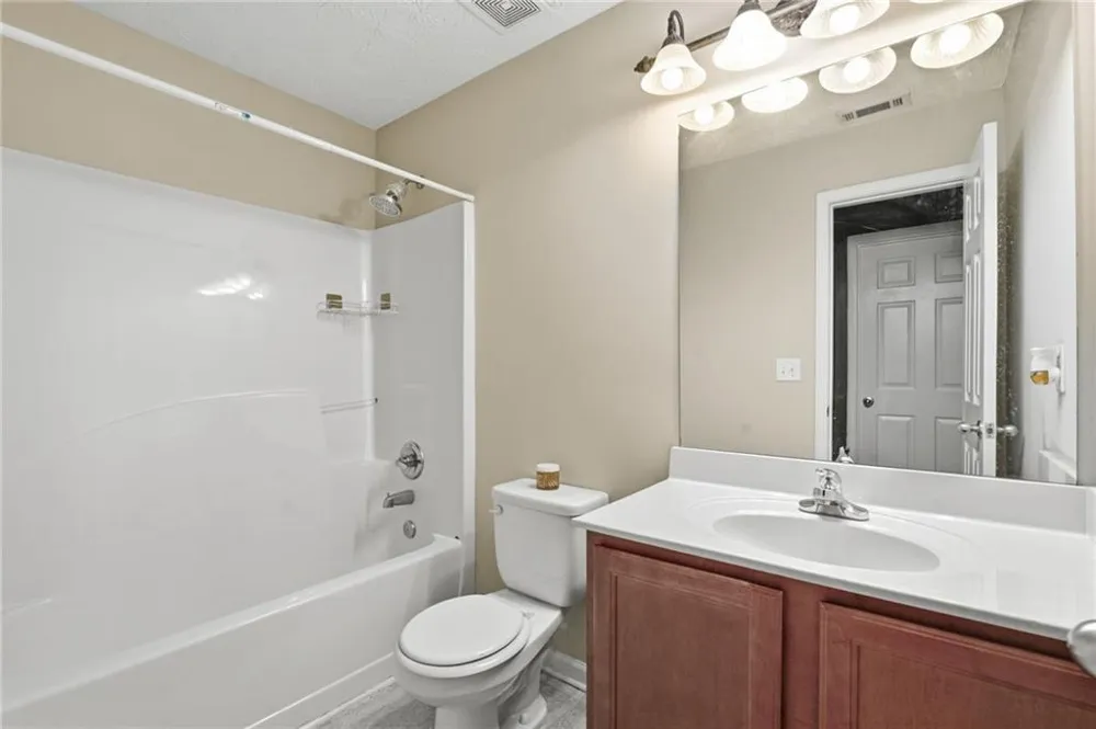 4116 Flat Trail Union City, GA 30291