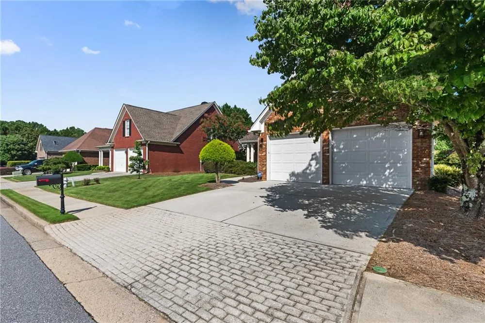 730 Windsor Place Circle Grayson, GA 30017