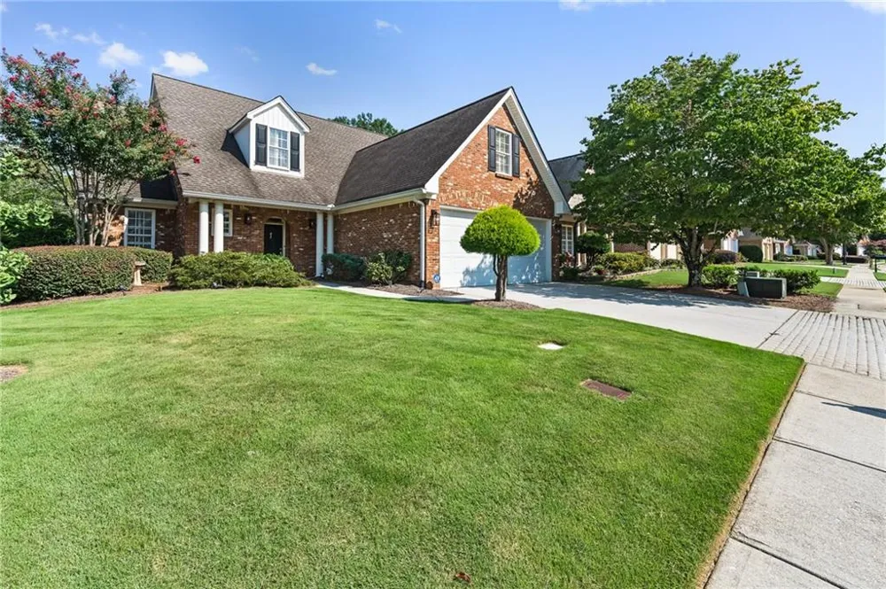 730 Windsor Place Circle Grayson, GA 30017