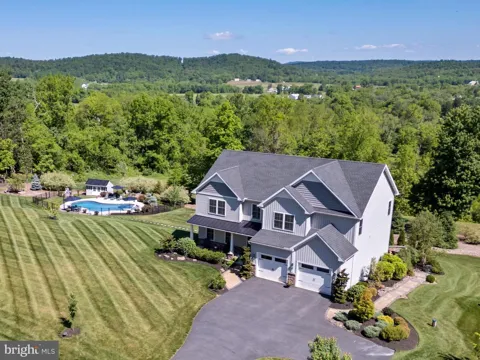 57 LIVINGSTONE DRIVE