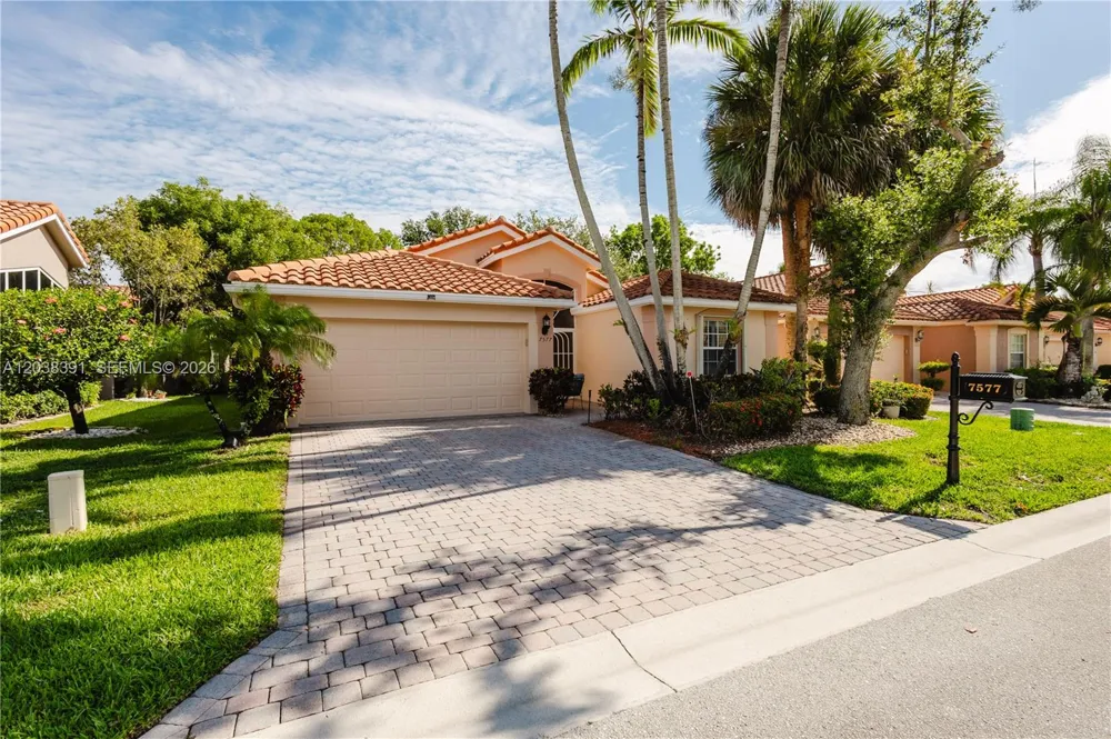 7577 Caprio Dr Boynton Beach, FL 33472