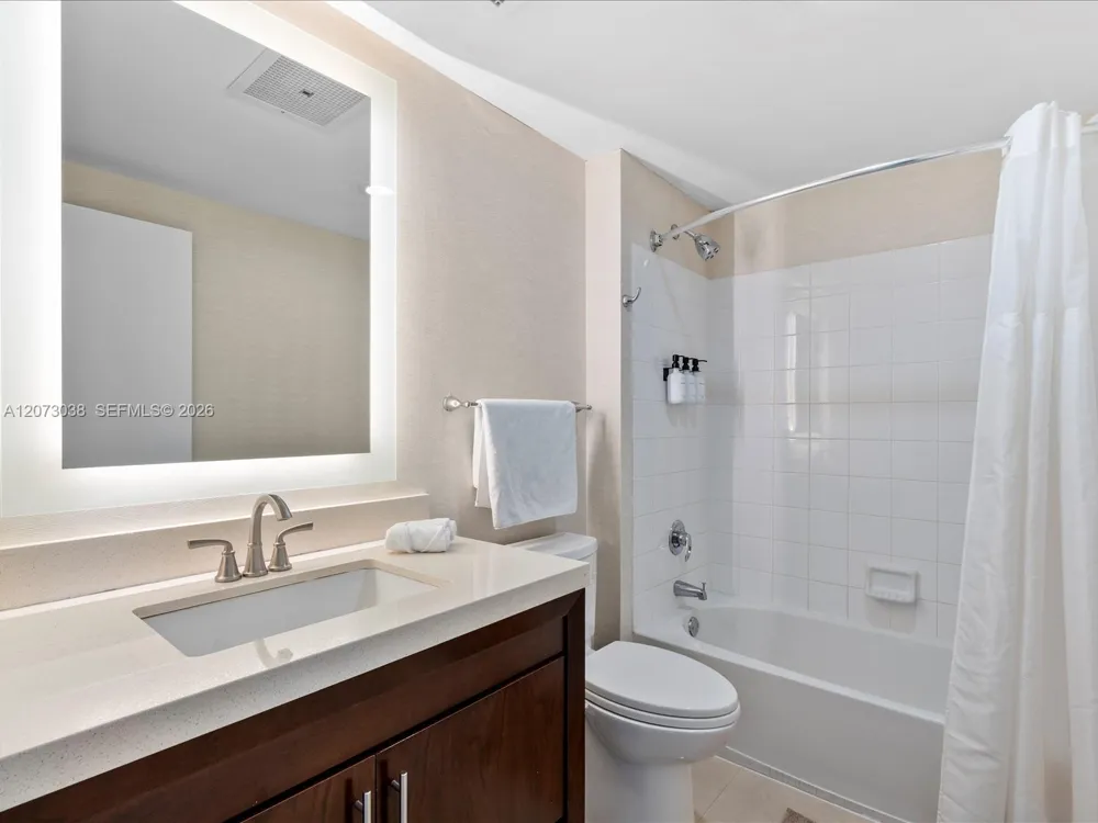 17375 Collins Ave #808 Sunny Isles Beach, FL 33160
