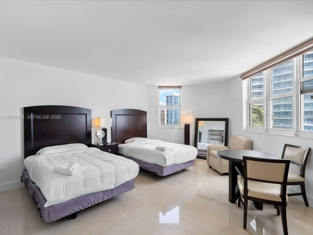 17375 Collins Ave #808 Sunny Isles Beach, FL 33160
