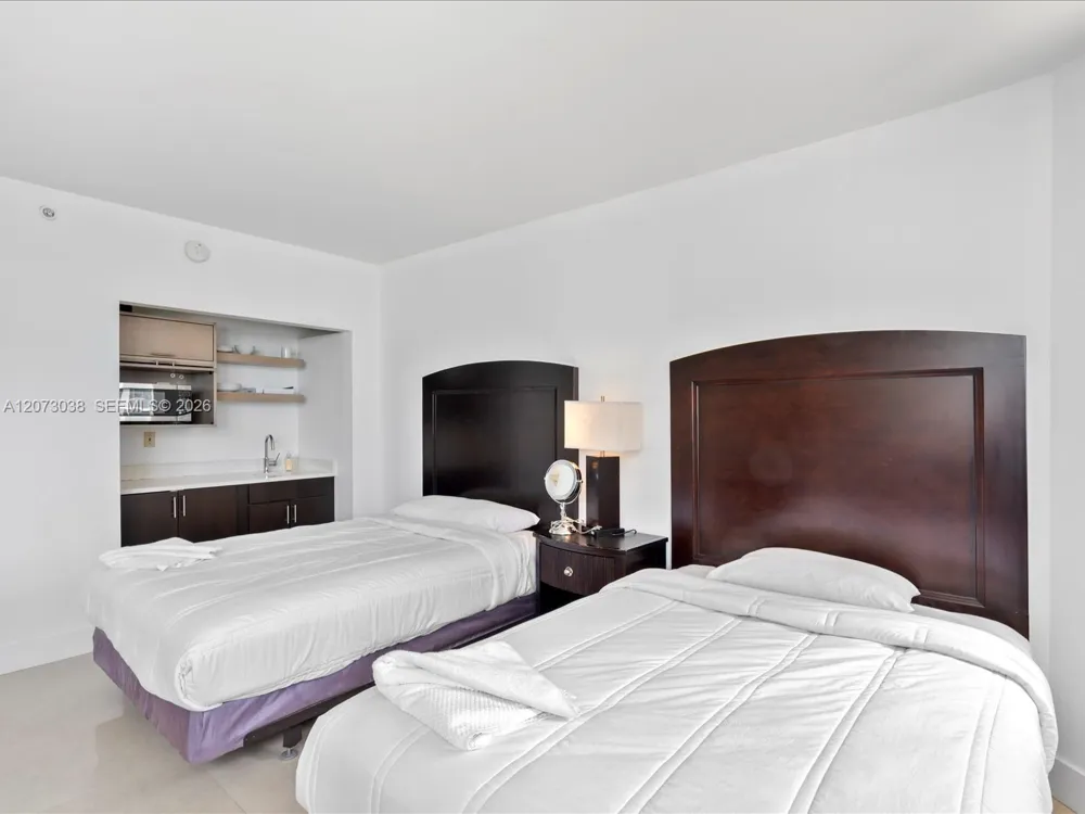 17375 Collins Ave #808 Sunny Isles Beach, FL 33160