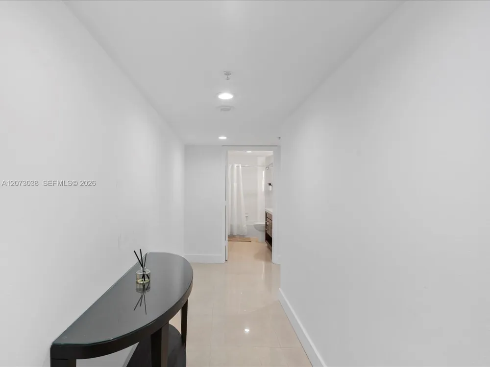 17375 Collins Ave #808 Sunny Isles Beach, FL 33160