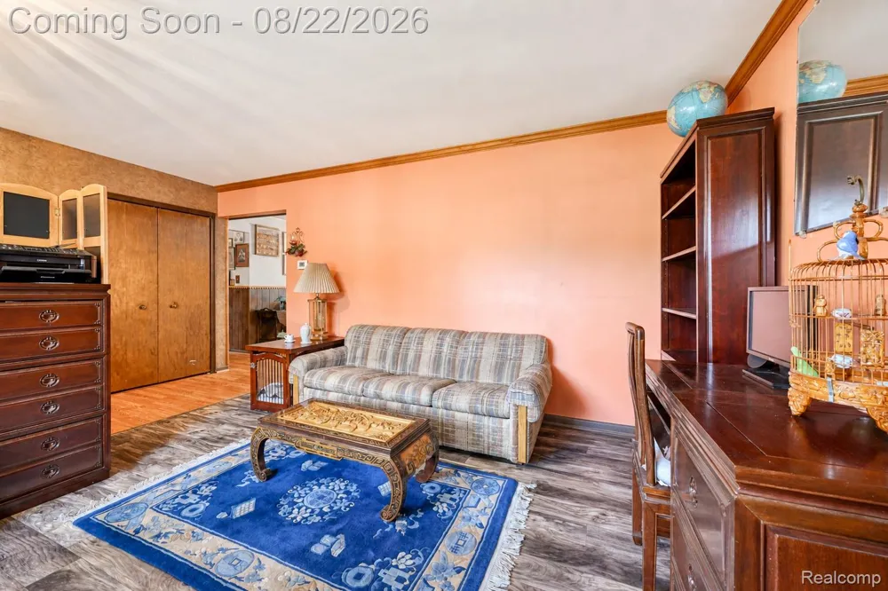 2388 Woodlawn Street Wolverine Lake Village, MI 48390