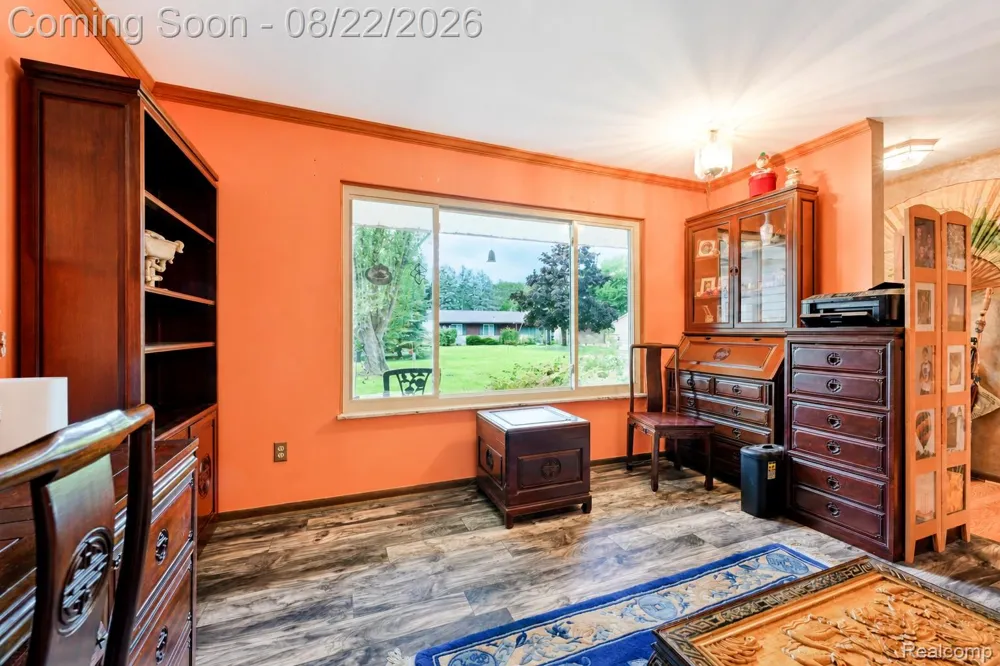 2388 Woodlawn Street Wolverine Lake Village, MI 48390