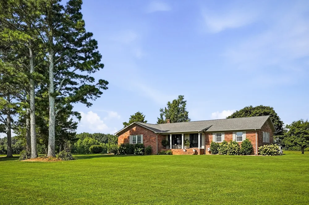 3459 Short Mountain Rd Woodbury, TN 37190