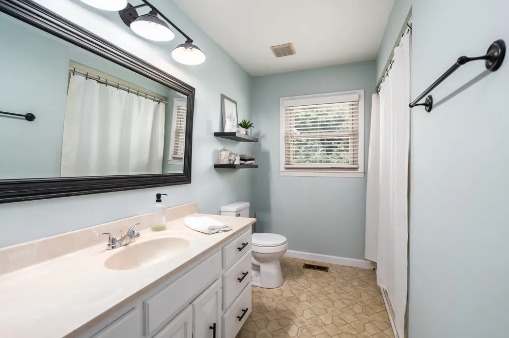 3459 Short Mountain Rd Woodbury, TN 37190