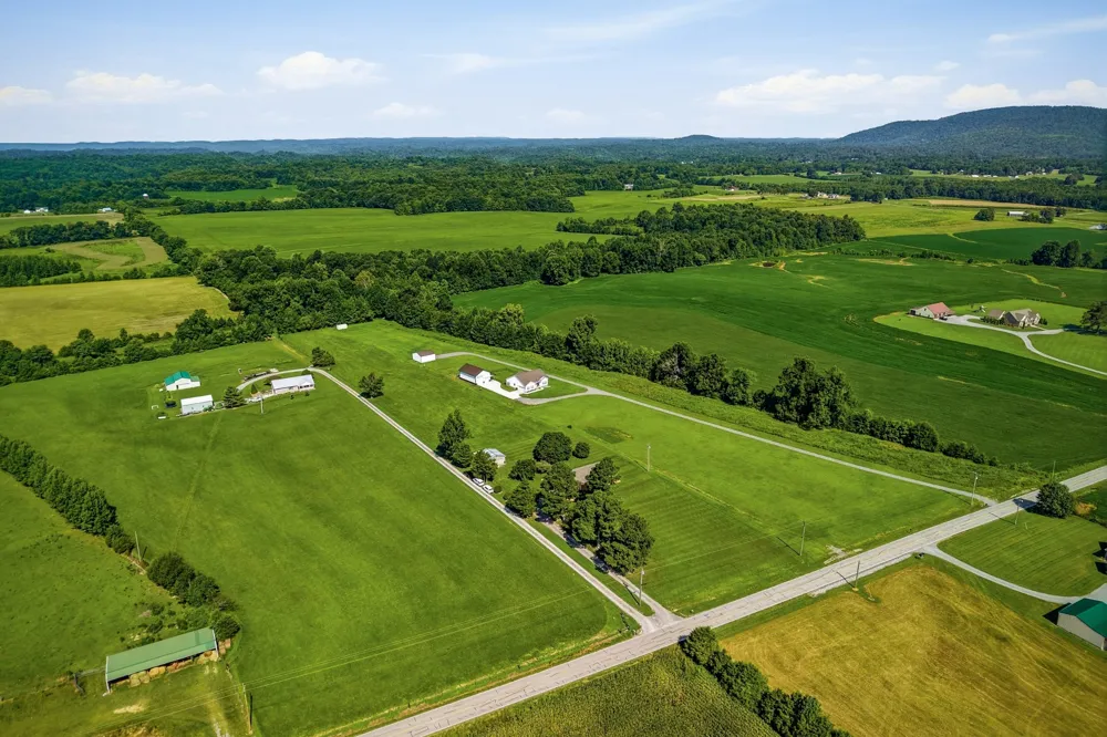 3459 Short Mountain Rd Woodbury, TN 37190