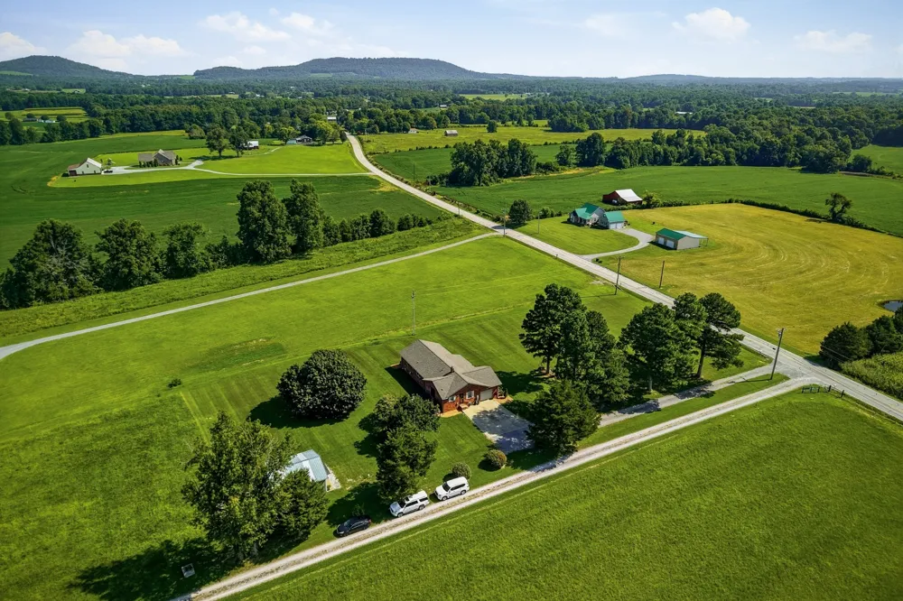 3459 Short Mountain Rd Woodbury, TN 37190