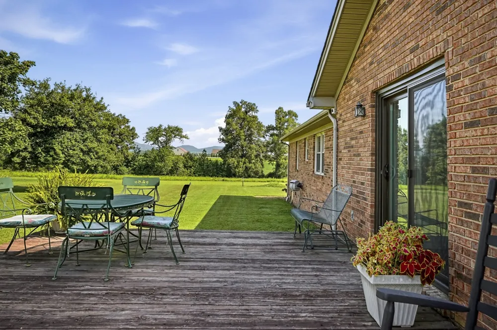 3459 Short Mountain Rd Woodbury, TN 37190