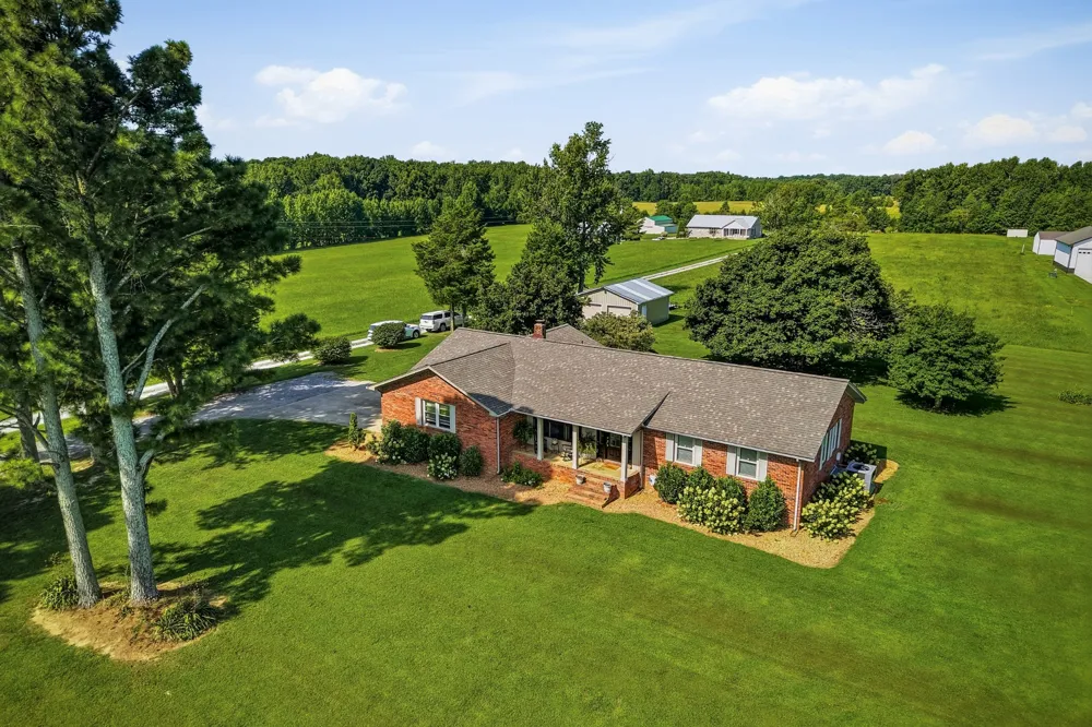 3459 Short Mountain Rd Woodbury, TN 37190