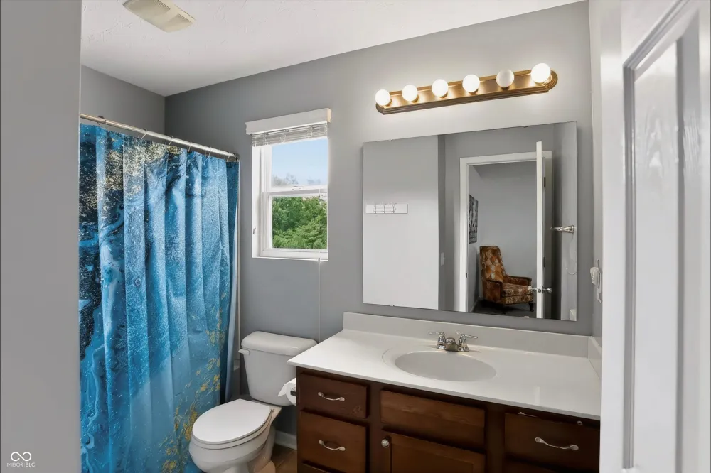 13175 Elster Way Fishers, IN 46037
