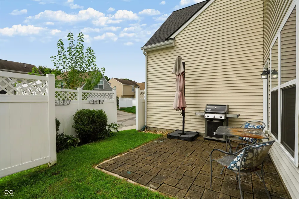 13175 Elster Way Fishers, IN 46037