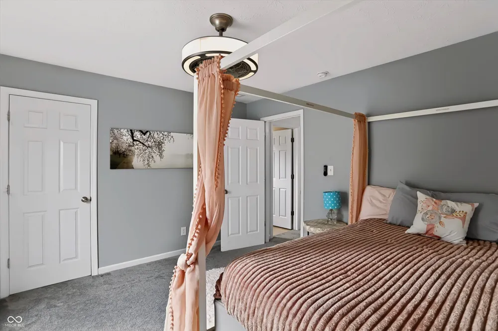 13175 Elster Way Fishers, IN 46037