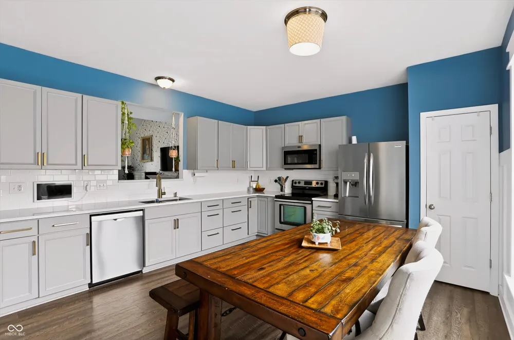 13175 Elster Way Fishers, IN 46037