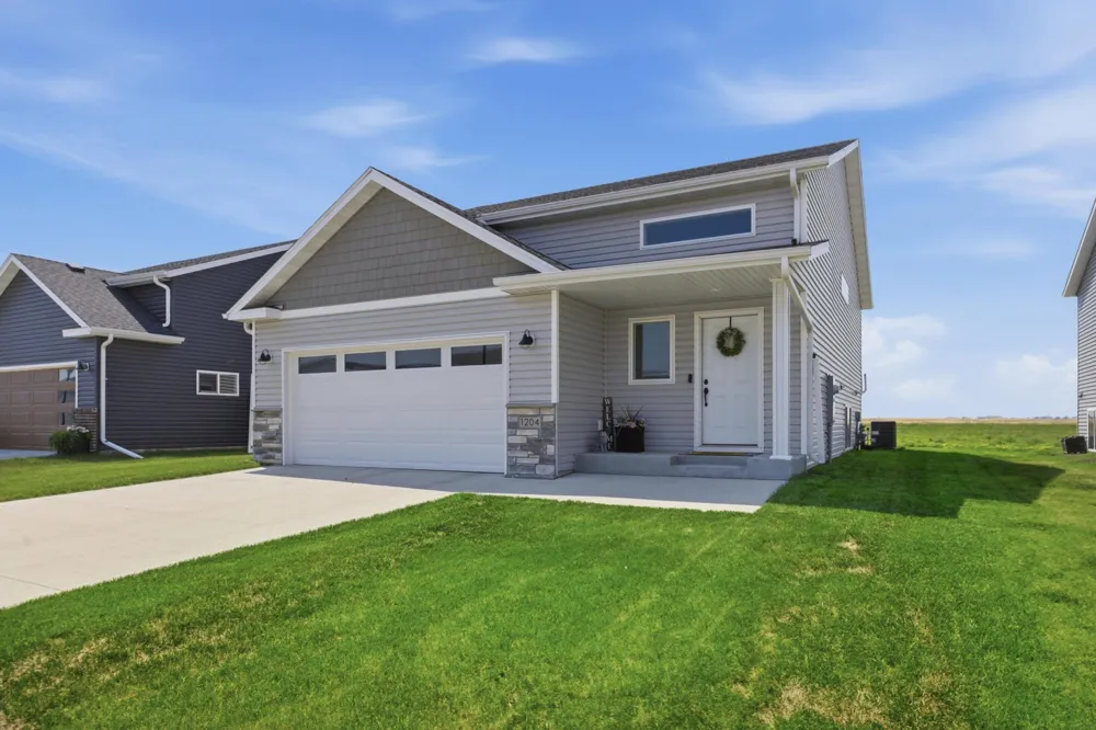 1204 Marlys Drive W West Fargo, ND 58078