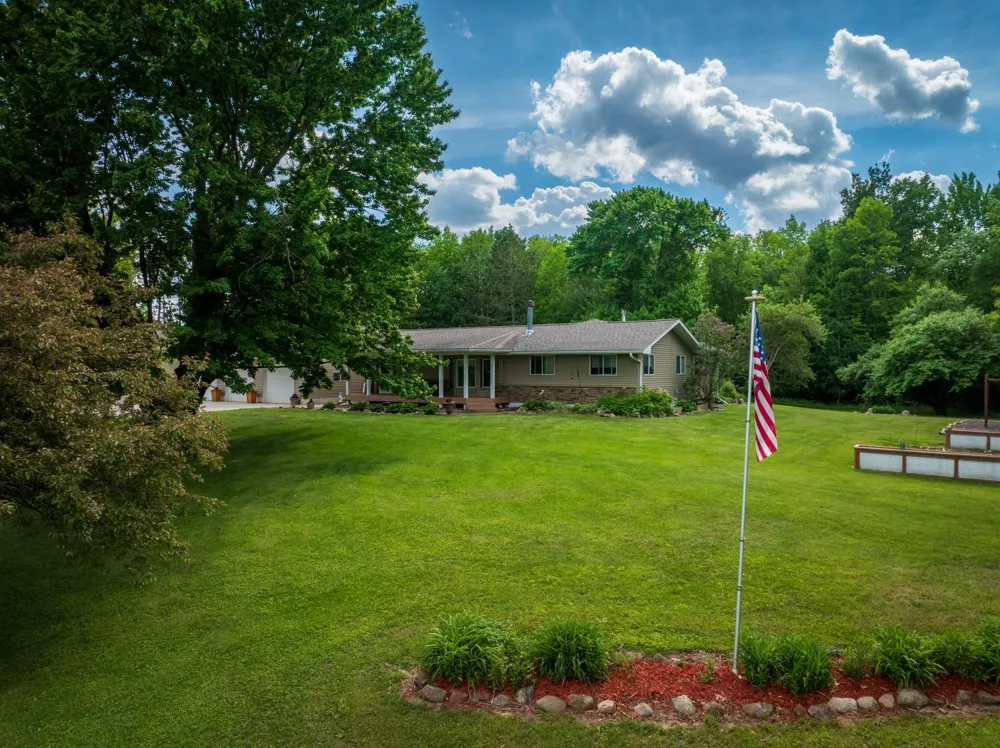 38813 Fox Road Hinckley, MN 55037