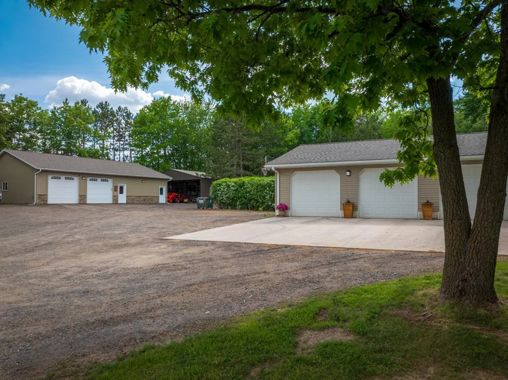 38813 Fox Road Hinckley, MN 55037