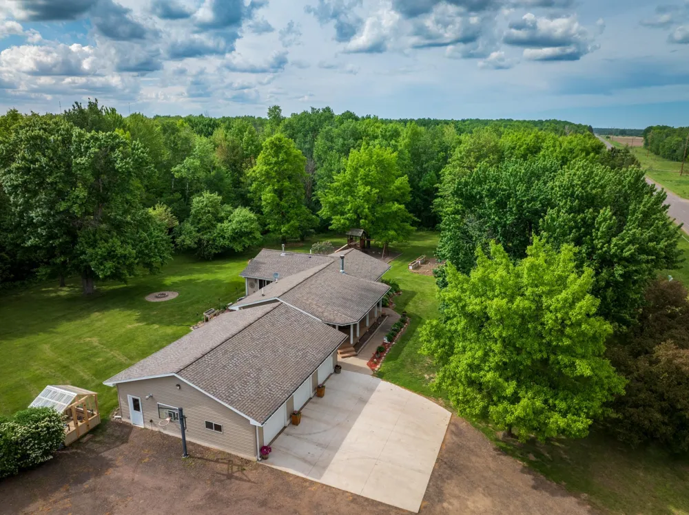 38813 Fox Road Hinckley, MN 55037