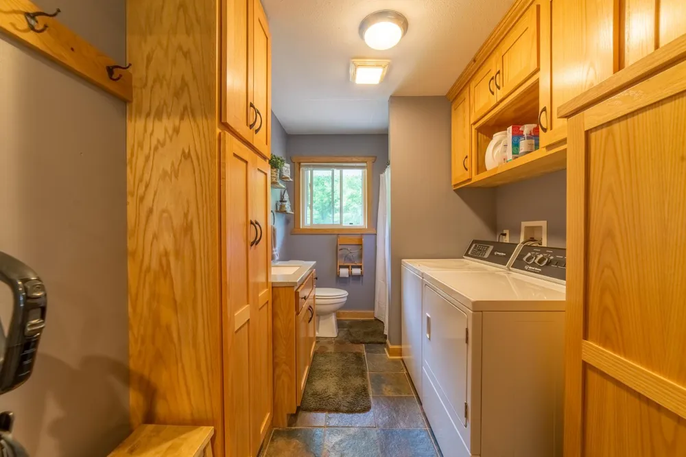 38813 Fox Road Hinckley, MN 55037