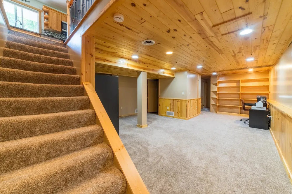 38813 Fox Road Hinckley, MN 55037