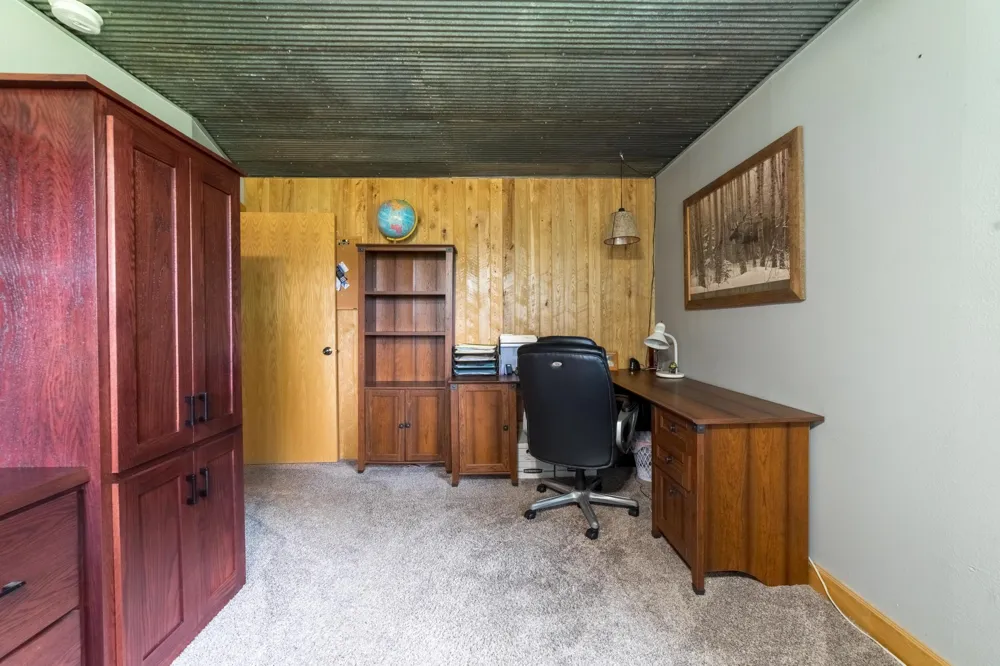 38813 Fox Road Hinckley, MN 55037