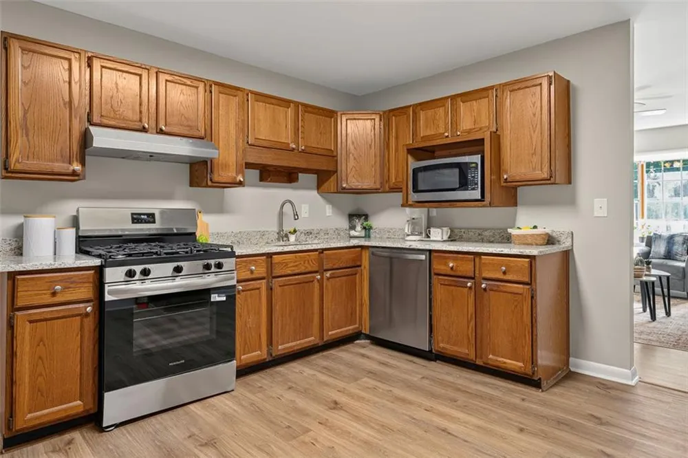 6177 Crestview Lane Forest Park, GA 30297