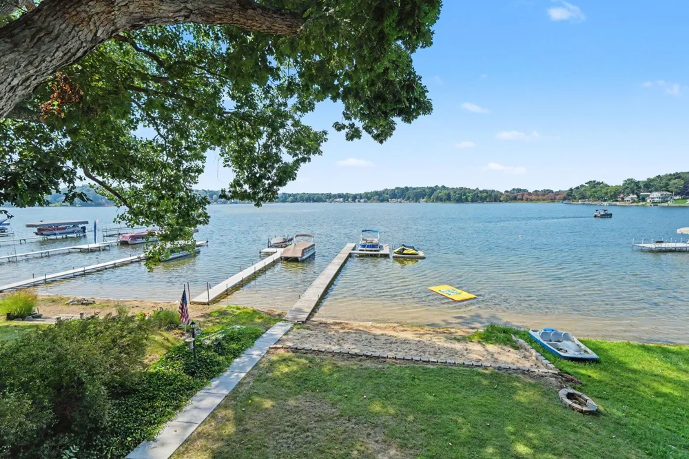 92318 Mariner Drive Benton Harbor, MI 49022