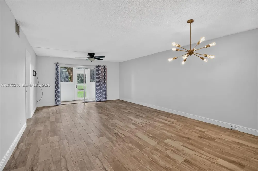 900 SW 125th Way #105R Pembroke Pines, FL 33027
