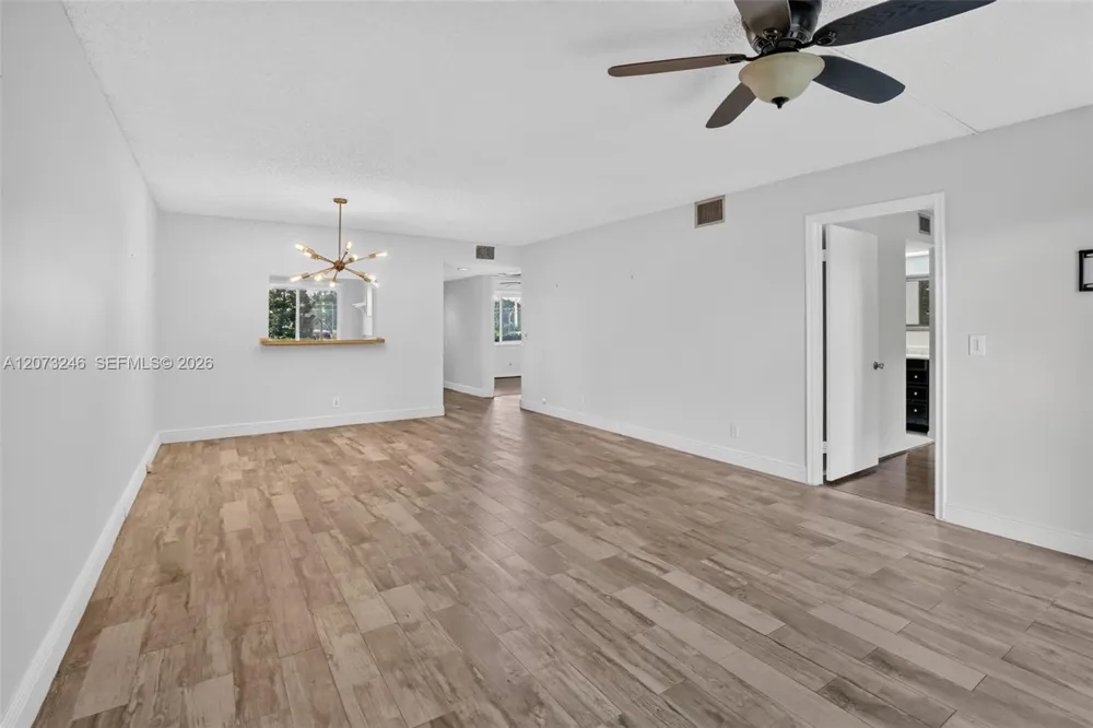 900 SW 125th Way #105R Pembroke Pines, FL 33027