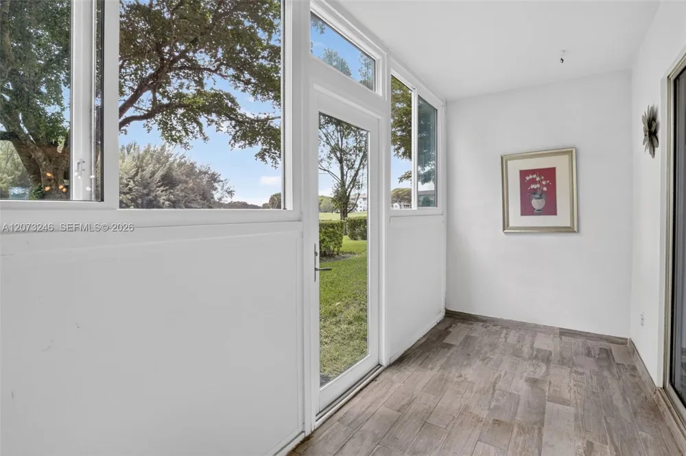 900 SW 125th Way #105R Pembroke Pines, FL 33027