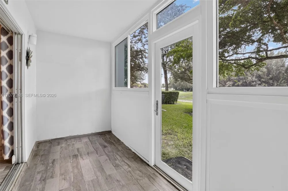 900 SW 125th Way #105R Pembroke Pines, FL 33027