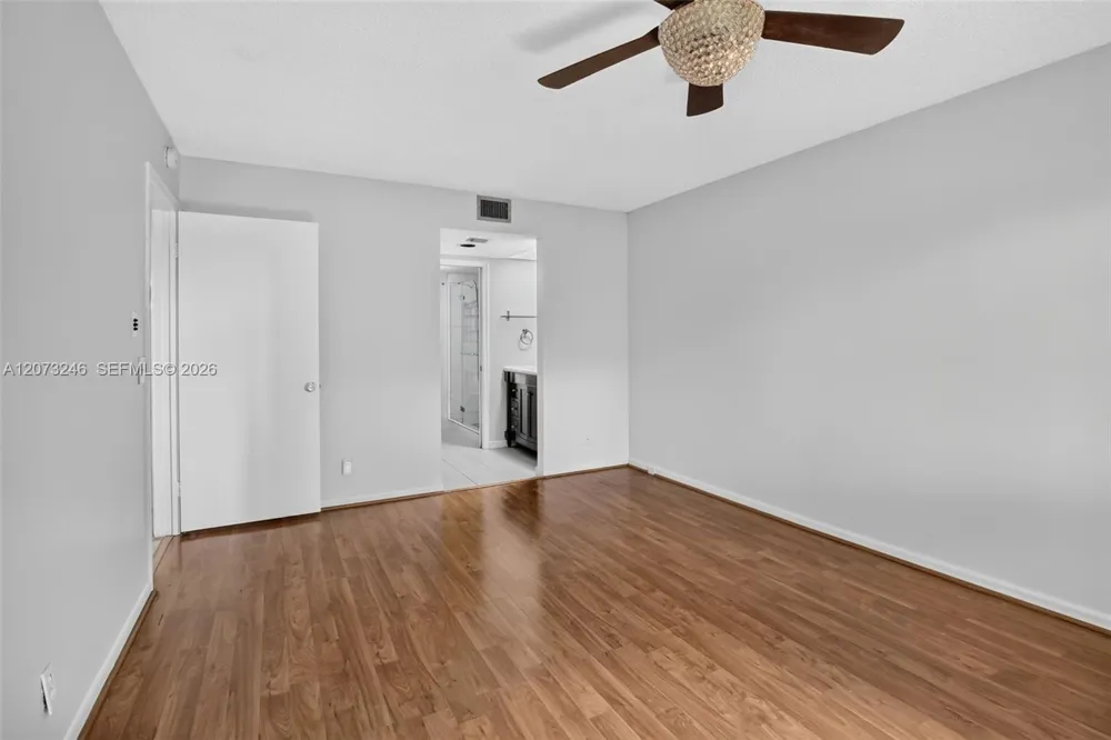 900 SW 125th Way #105R Pembroke Pines, FL 33027
