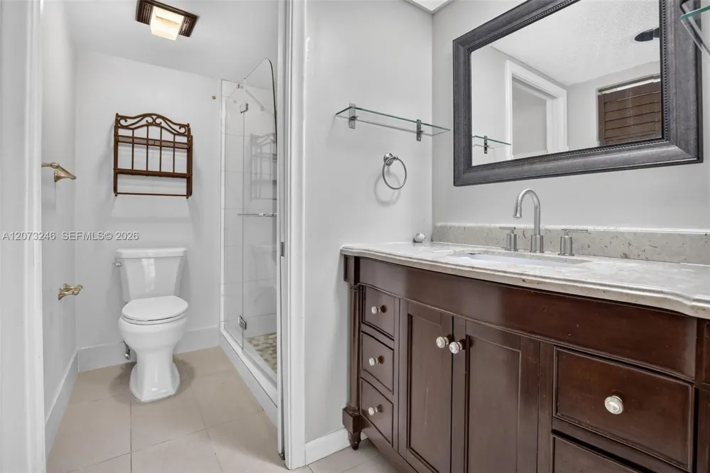 900 SW 125th Way #105R Pembroke Pines, FL 33027