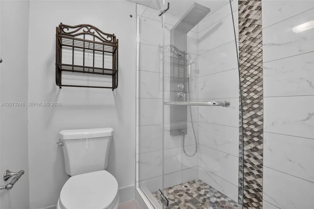 900 SW 125th Way #105R Pembroke Pines, FL 33027