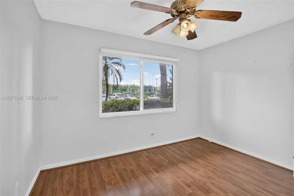 900 SW 125th Way #105R Pembroke Pines, FL 33027